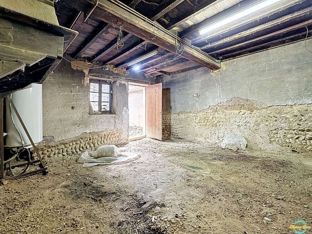 Maison à LES COTES-D'AREY