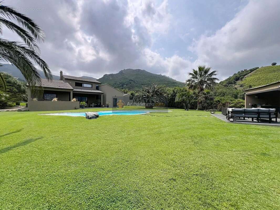 Maison à SAINT-FLORENT