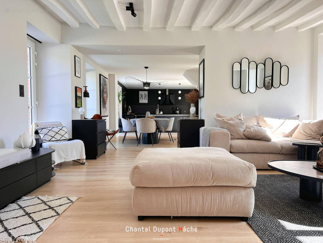 Maison à SAINT-PREST