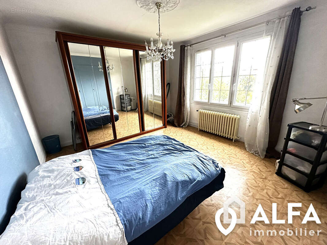 Maison à SAINT-GRATIEN