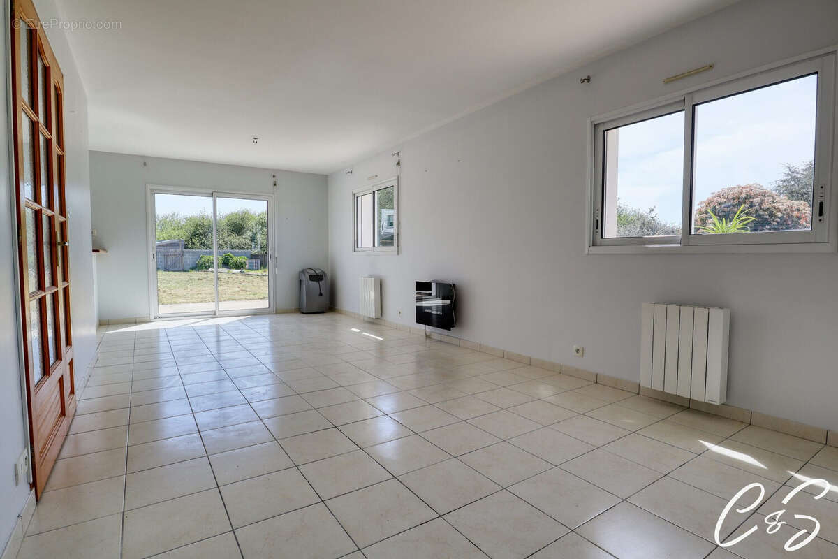 Maison 93 m² à Penmarch  - photo 4