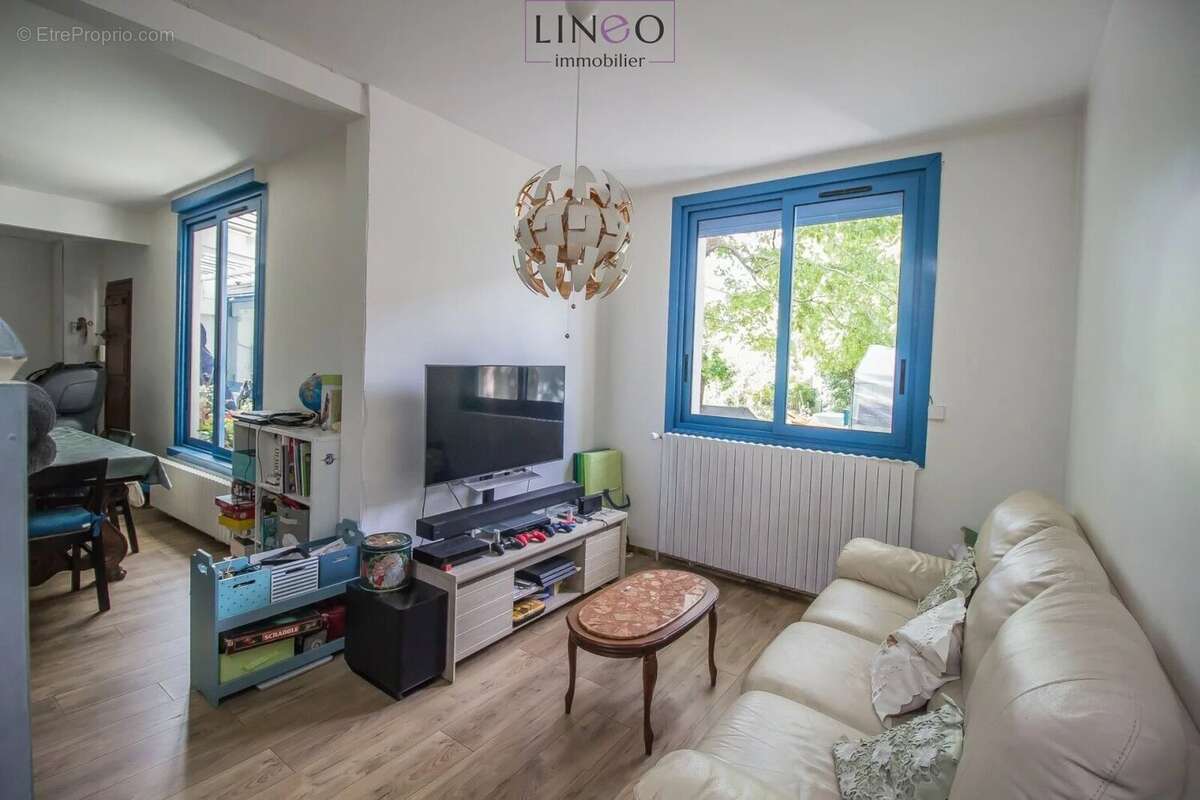 Maison à CHOISY-LE-ROI