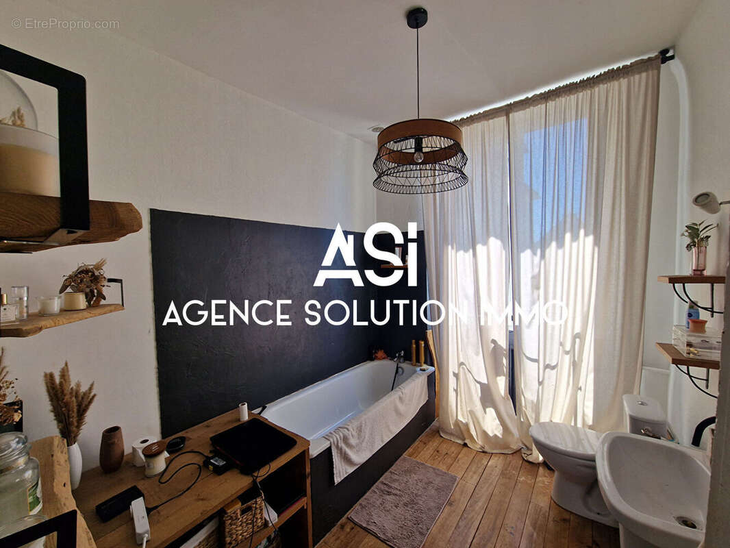 Maison à COSSE-LE-VIVIEN