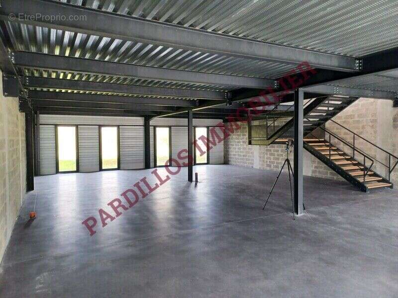 Photo 3 - Commerce à IFS