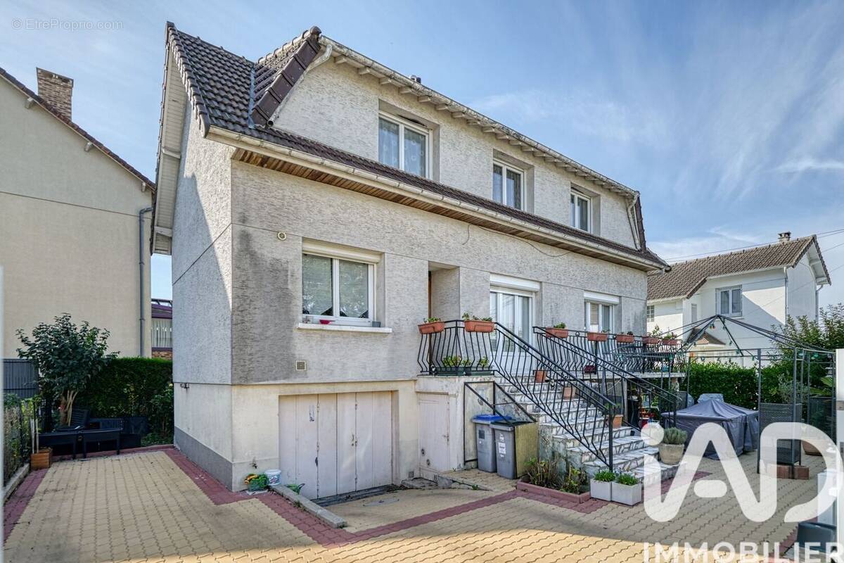 Photo 1 - Maison à CORMEILLES-EN-PARISIS