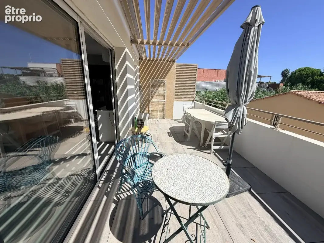 Superbe T2 récent avec terrasse et stationnement privatif - photo 7