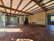 Maison à SAINT-JEAN-D'ANGELY