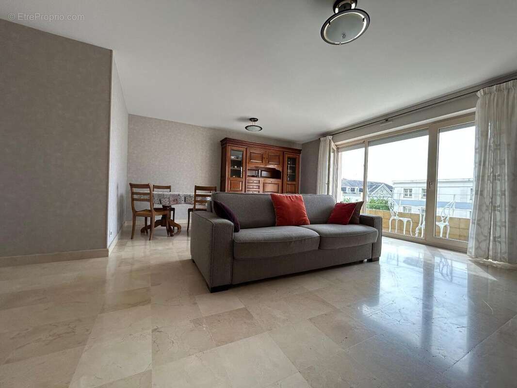   - Appartement à ANGERS