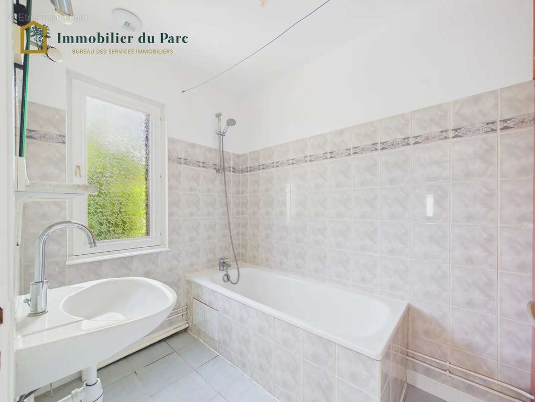 Maison à rénover avec terrain constructible – Investissement ou projet de vie au calme à Valdoie - photo 9