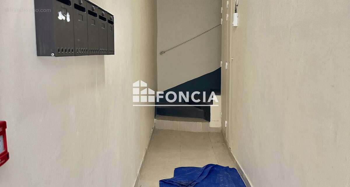 Appartement à MARSEILLE-1E