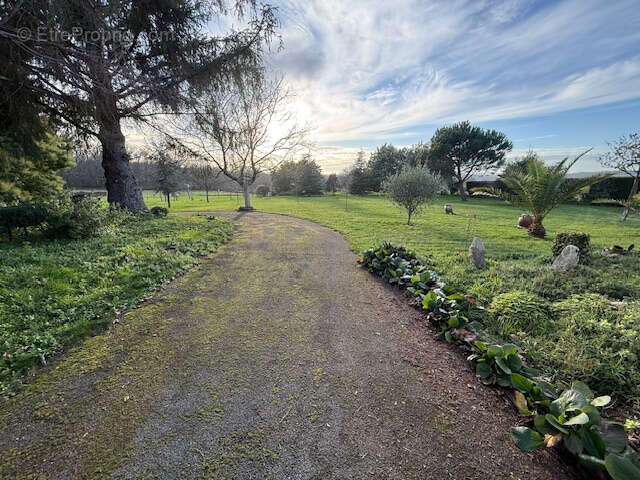 Maison à SAINT-AULAYE