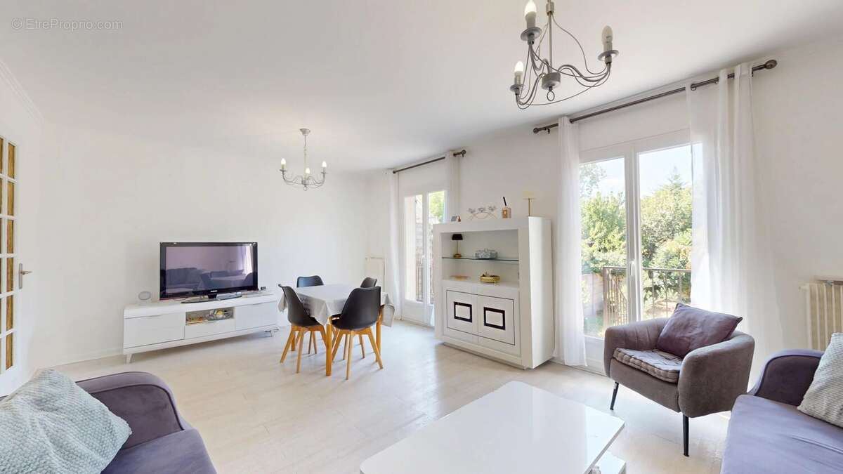 Maison 85 m² à Livry-Gargan  - photo 2