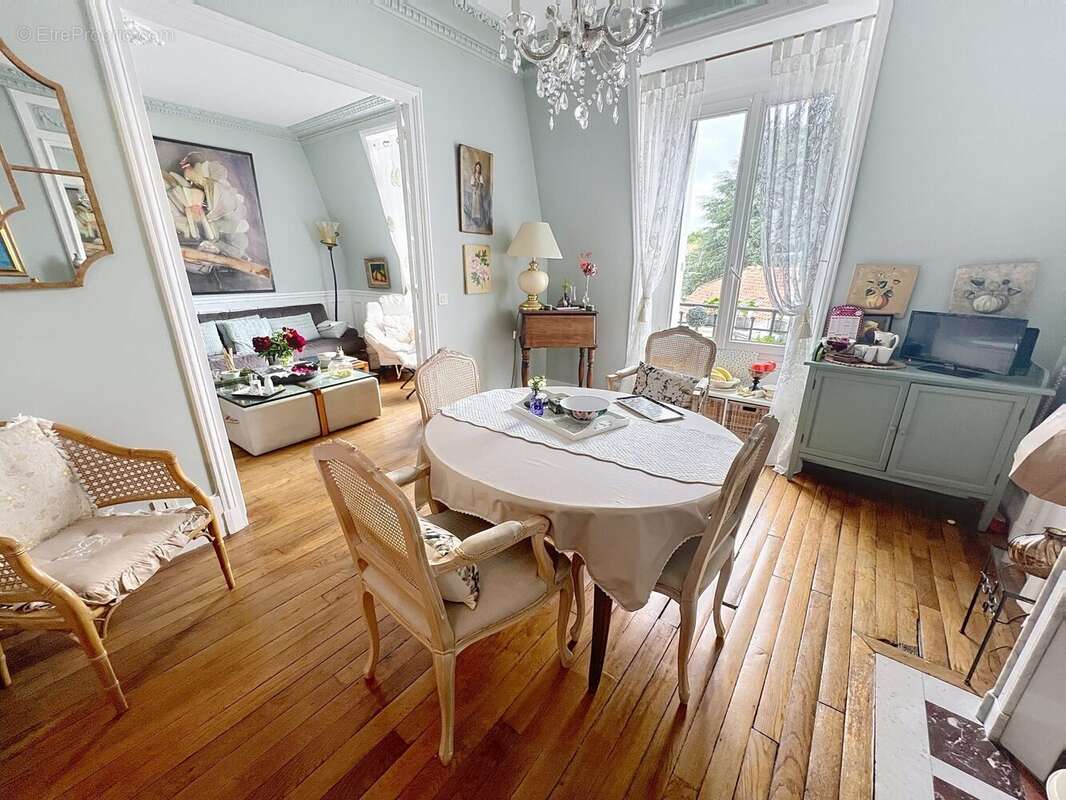 Appartement à GARCHES