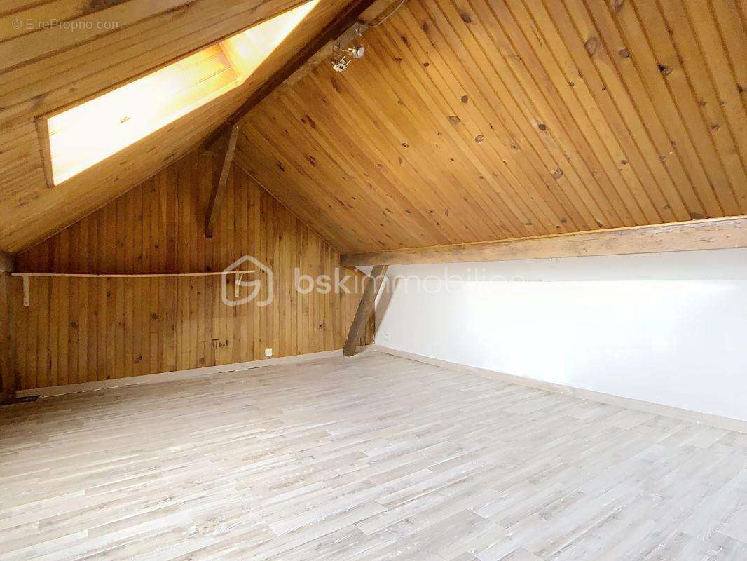 Maison à AMILLY