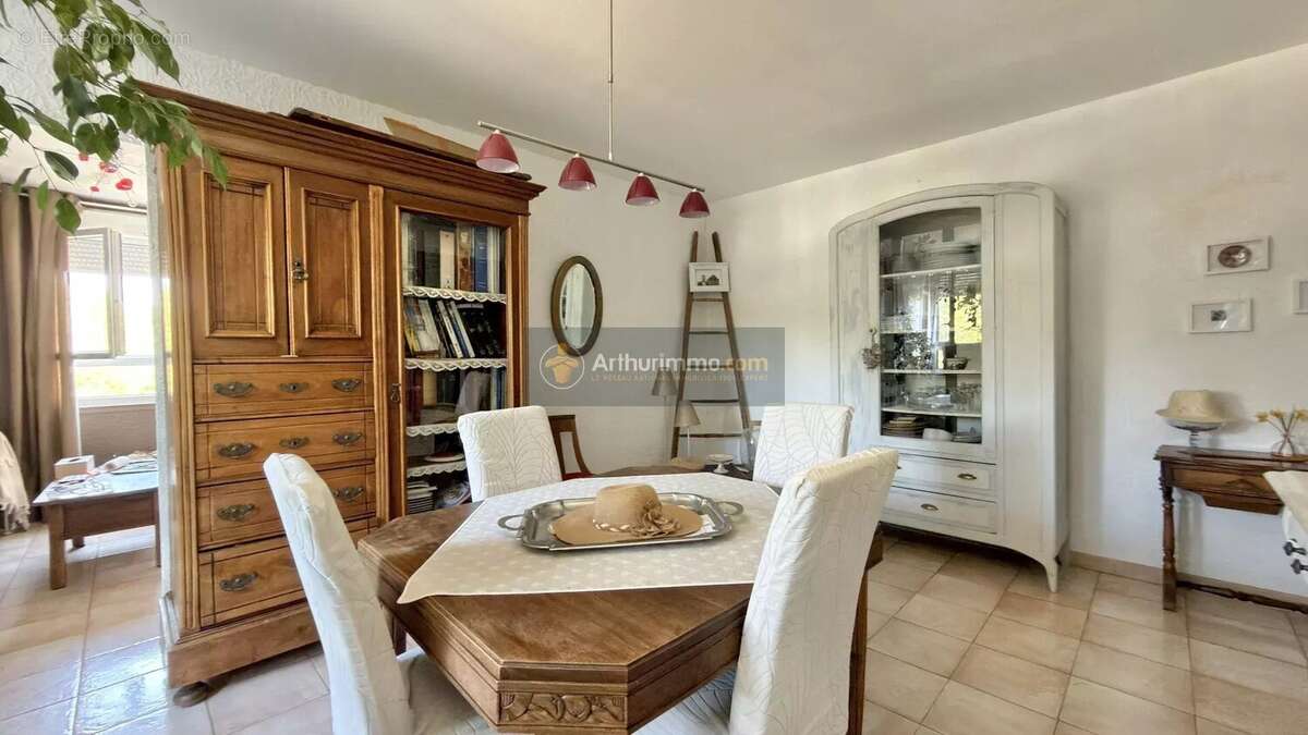 Appartement 72 m² à Frejus  - photo 2