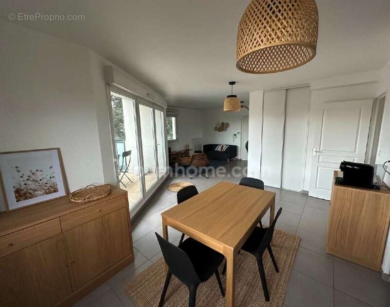 Appartement à TASSIN-LA-DEMI-LUNE