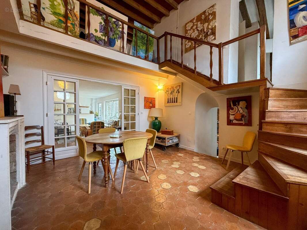 Maison à LEUVILLE-SUR-ORGE