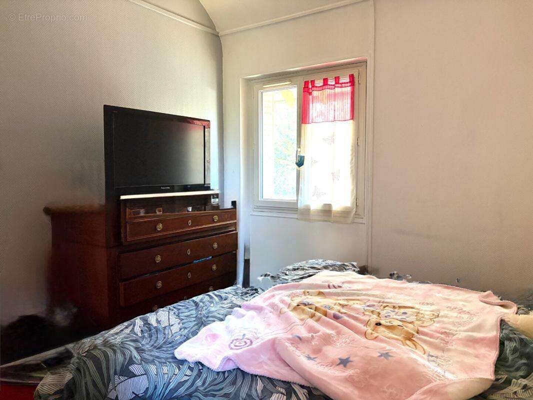 Argent-sur-Sauldre -- Maison de Charme 5 Pièces à 100m de l'Étang du Puits ! - photo 14