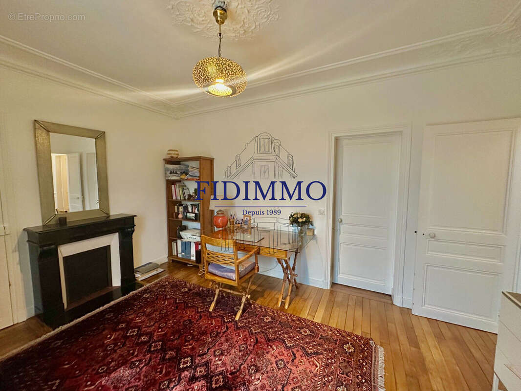 Maison à CHENNEVIERES-SUR-MARNE