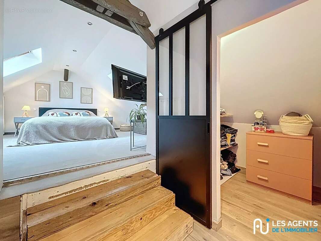 Maison à SAINT-LYE-LA-FORET