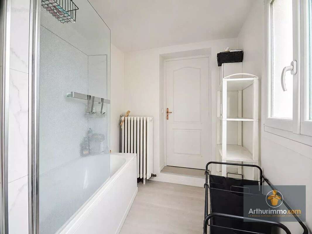 Maison à CUTS