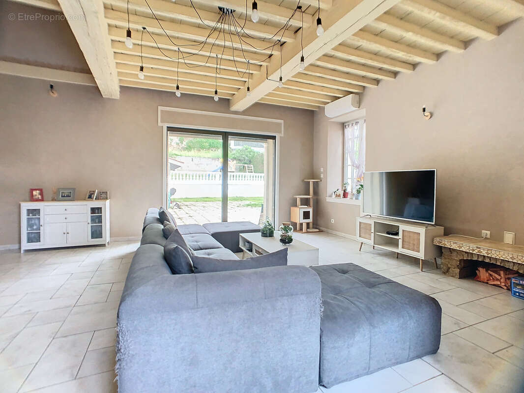 Maison à CHASSE-SUR-RHONE