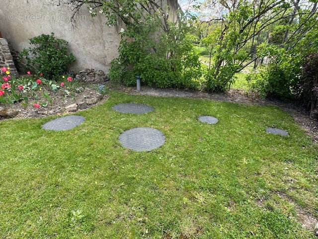 Maison à DOMECY-SUR-CURE