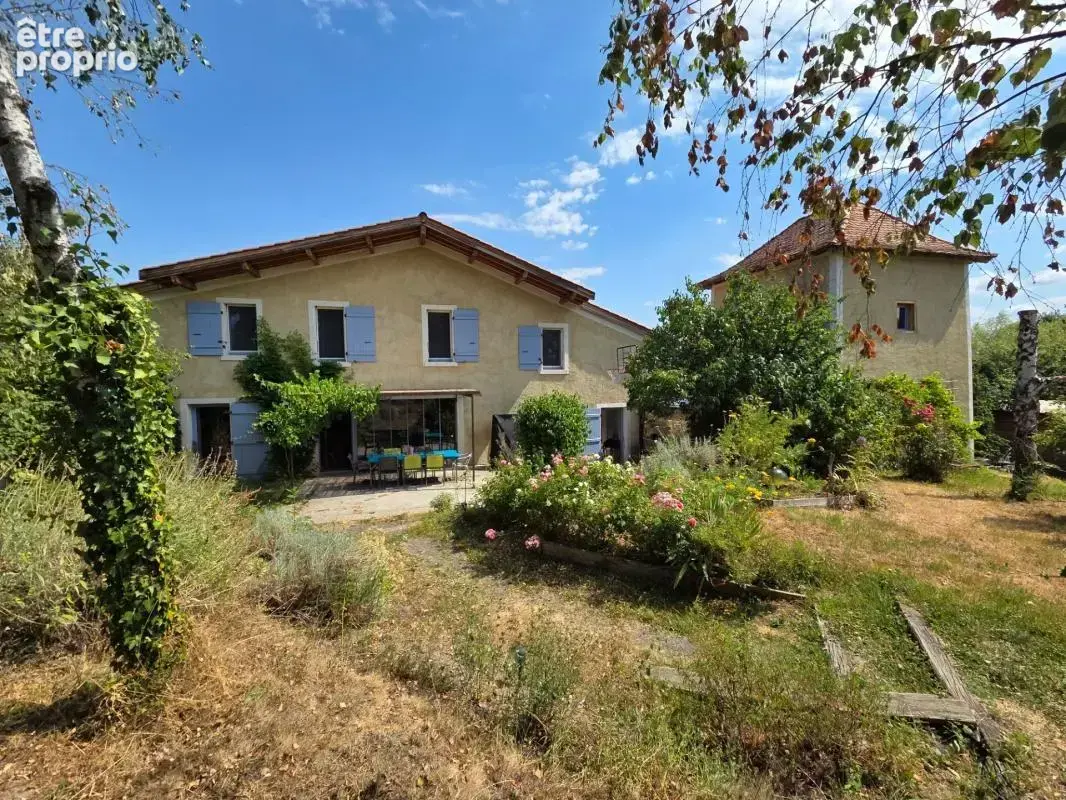 Maison à GLAINE-MONTAIGUT
