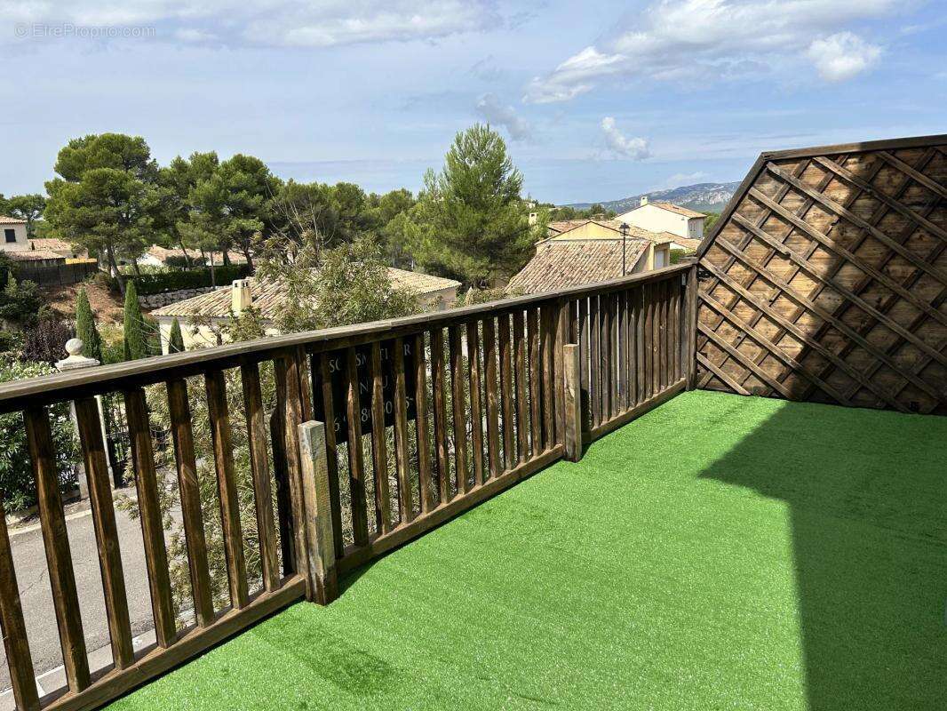 Appartement à MALLEMORT