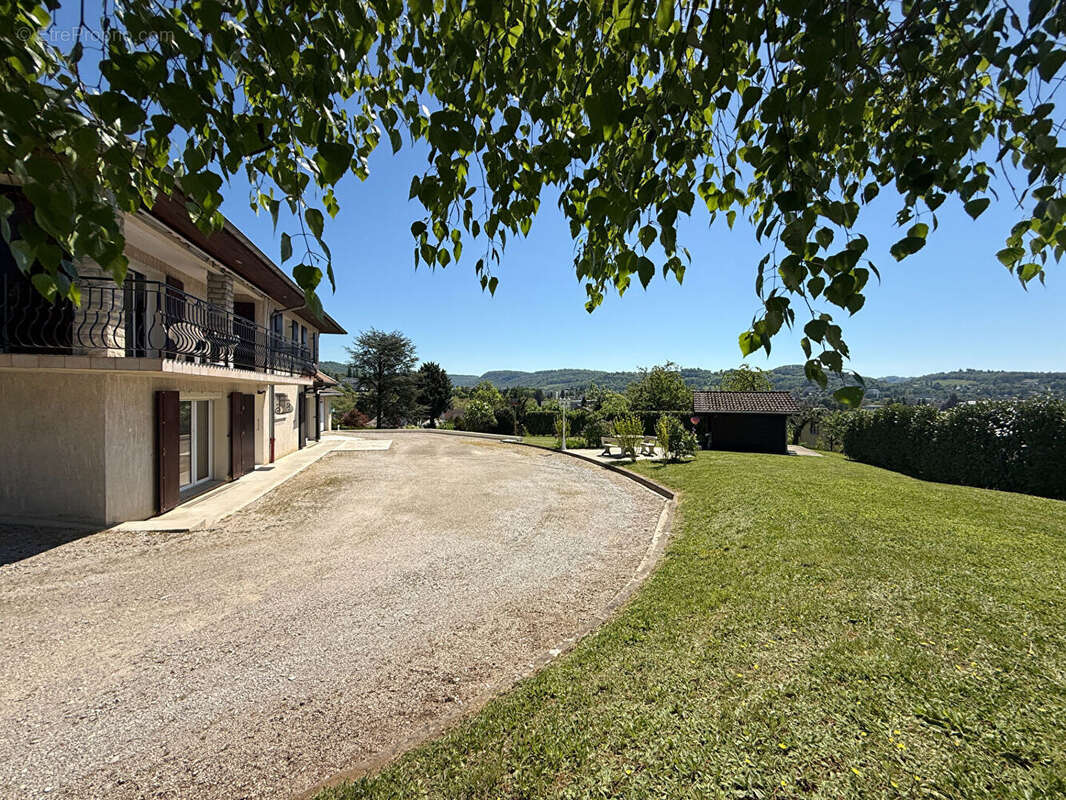 Maison à LONS-LE-SAUNIER