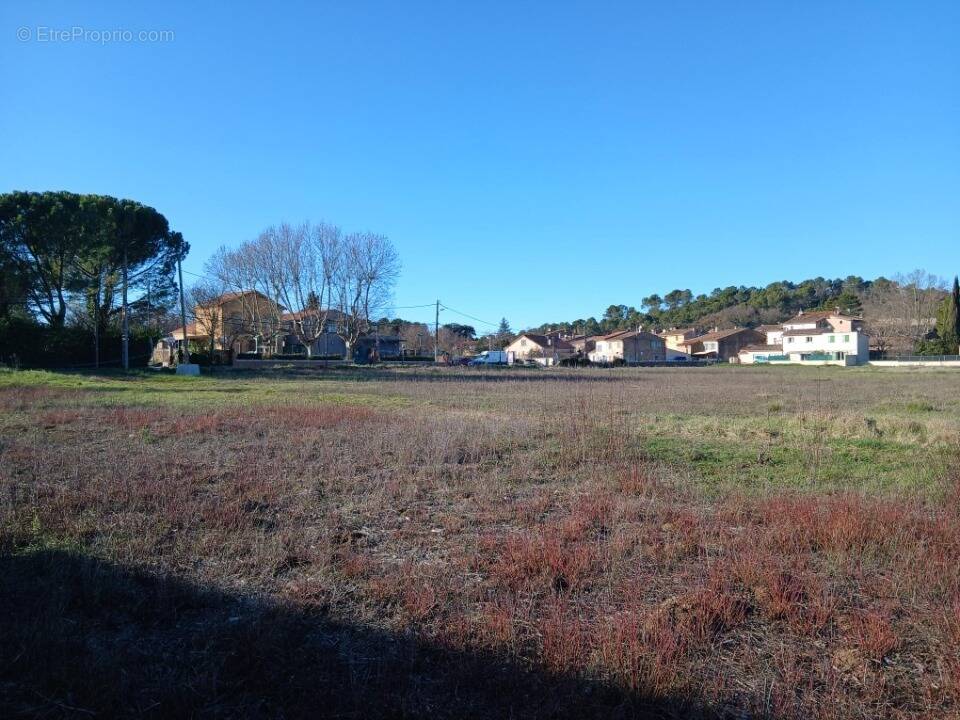 Terrain à BRIGNOLES