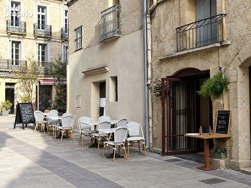 Local commercial Montpellier 5 pièce(s) 120 m2 + T2 - photo 2