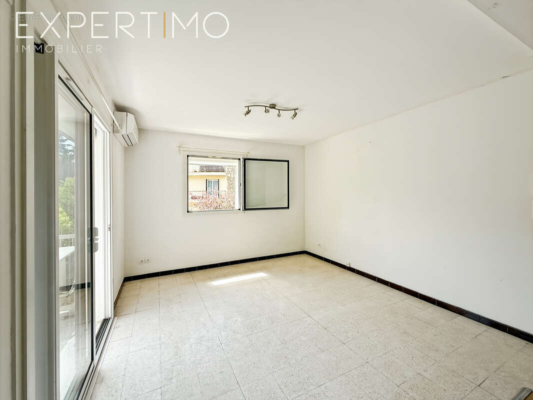 Opportunité rare ! Ensemble Immobilier Montpellier Nord 4 studios, 4 T2 . - photo 7