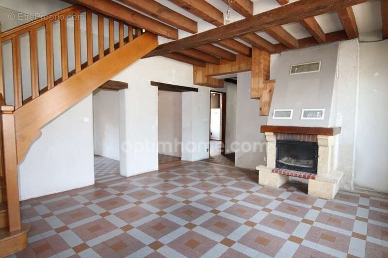 Maison à AUBIGNY-SUR-NERE