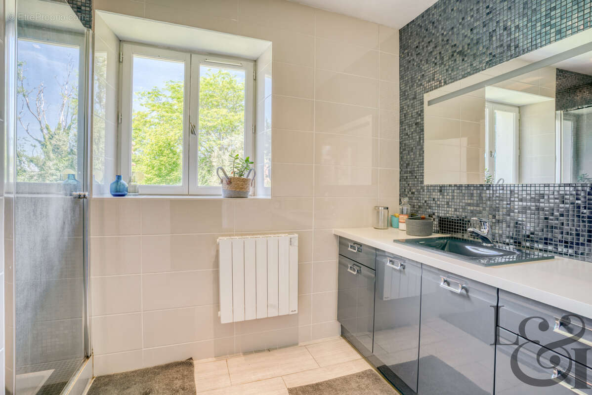 Maison avec gîte et piscine. - photo 9