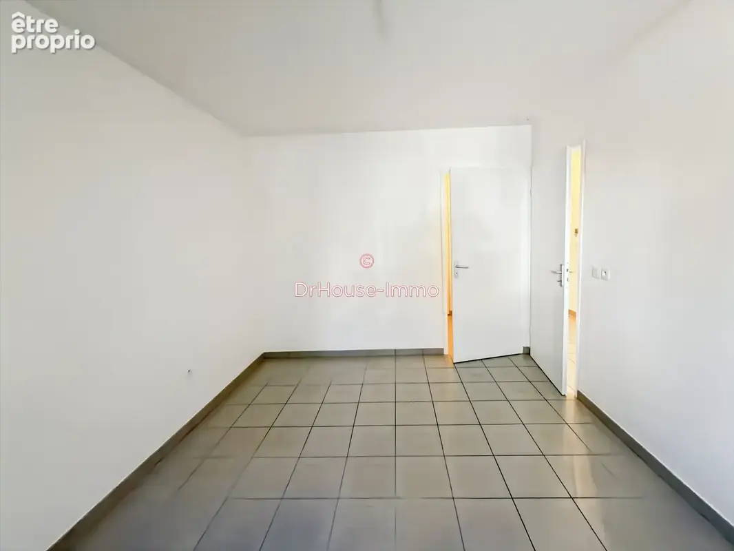 Appartement 2 pièces 38 m² à vendre à Saint-Medard-En-Jalles (33160) - photo 3