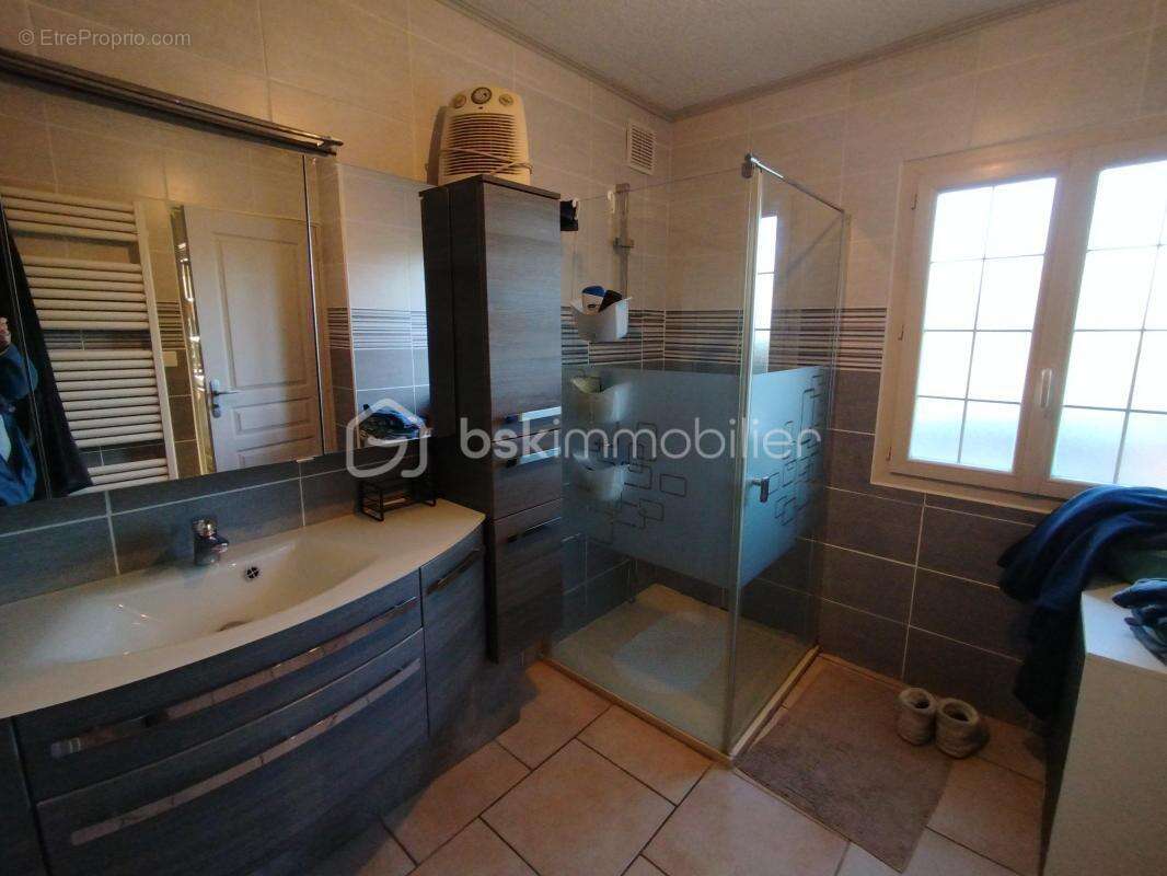 Maison à MONCHAUX-SORENG