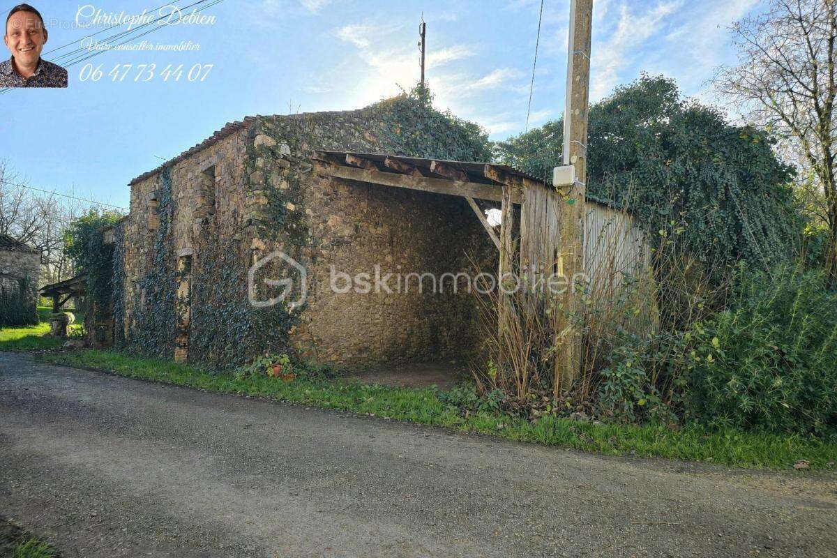Maison à CHAVAGNES-EN-PAILLERS