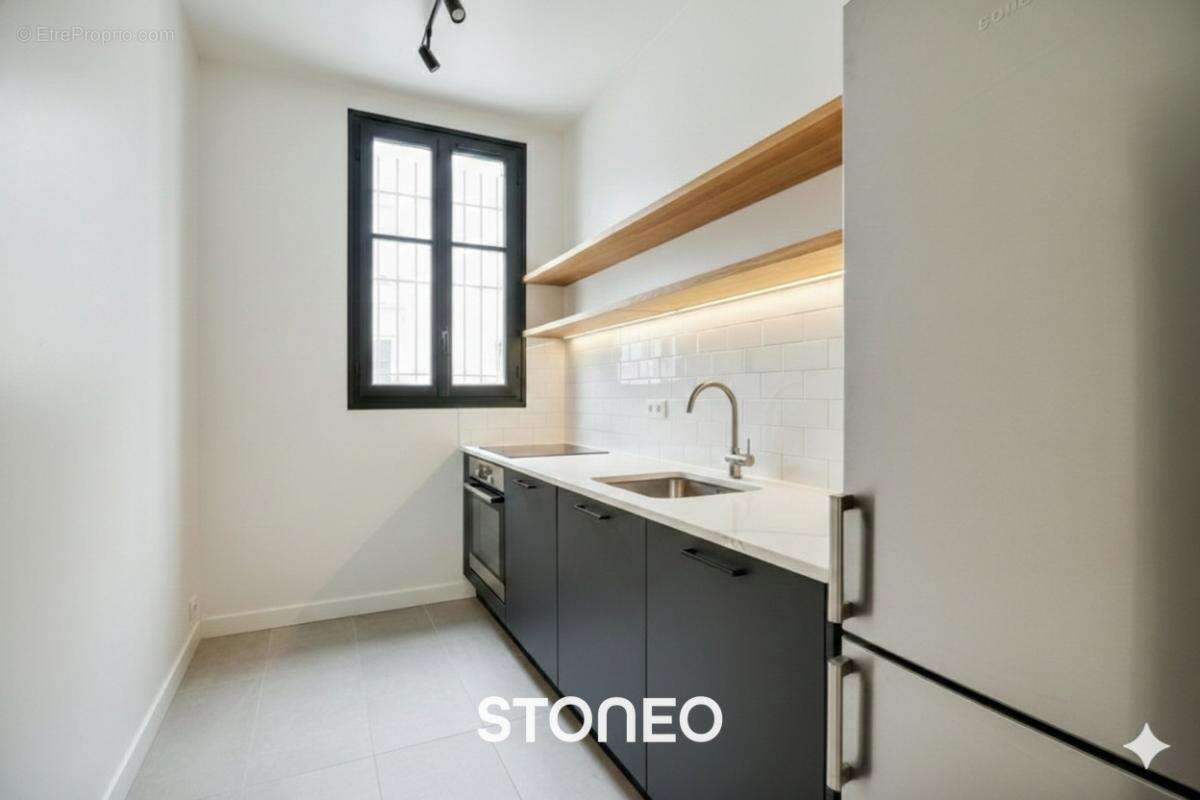 Appartement à PARIS-7E