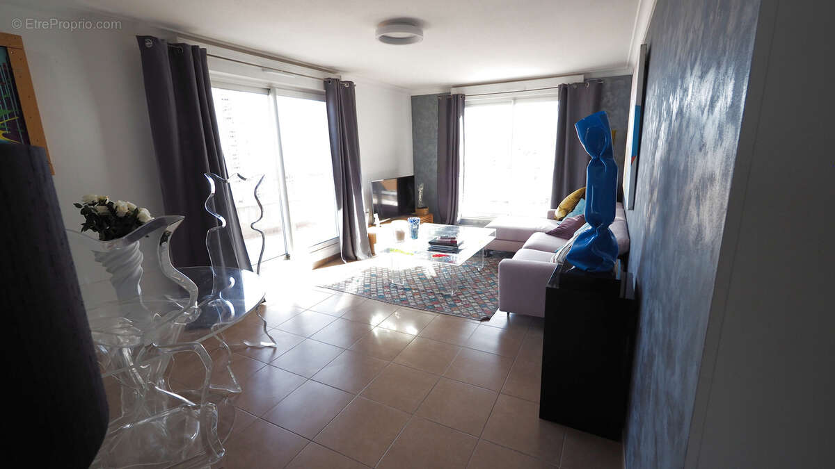 Appartement à BEAUSOLEIL