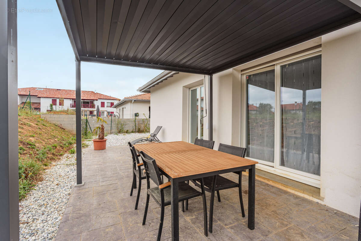 Maison contemporaine   Plain-pied   3 chambres - photo 9