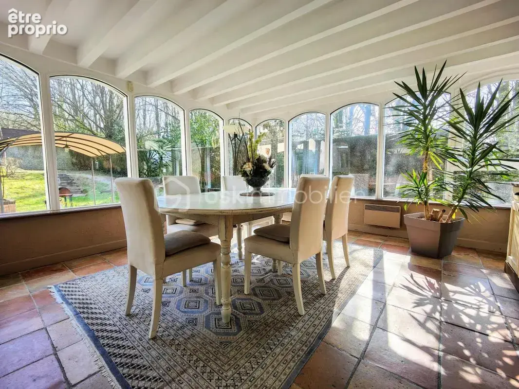 Au calme, grande maison familiale 6 ch av jardin clos arboré, terrasse et piscine couverte - photo 14