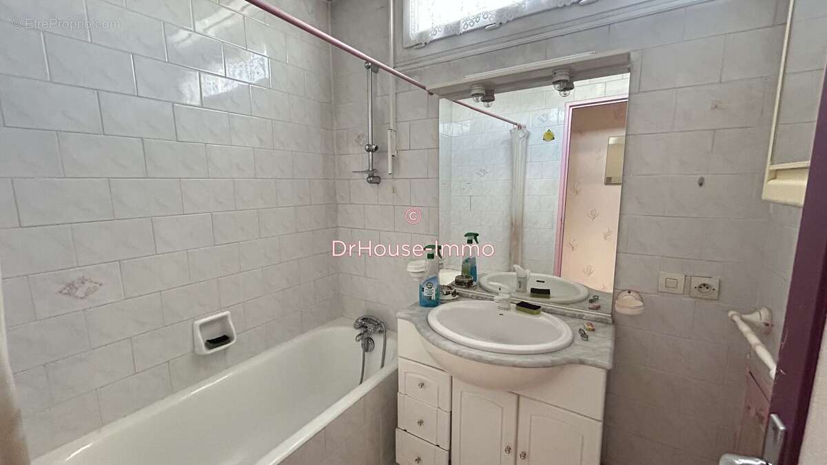 Appartement à DAMMARIE-LES-LYS