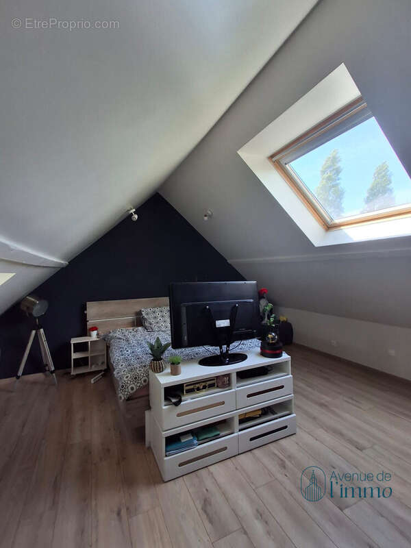 Maison à GREZ-NEUVILLE