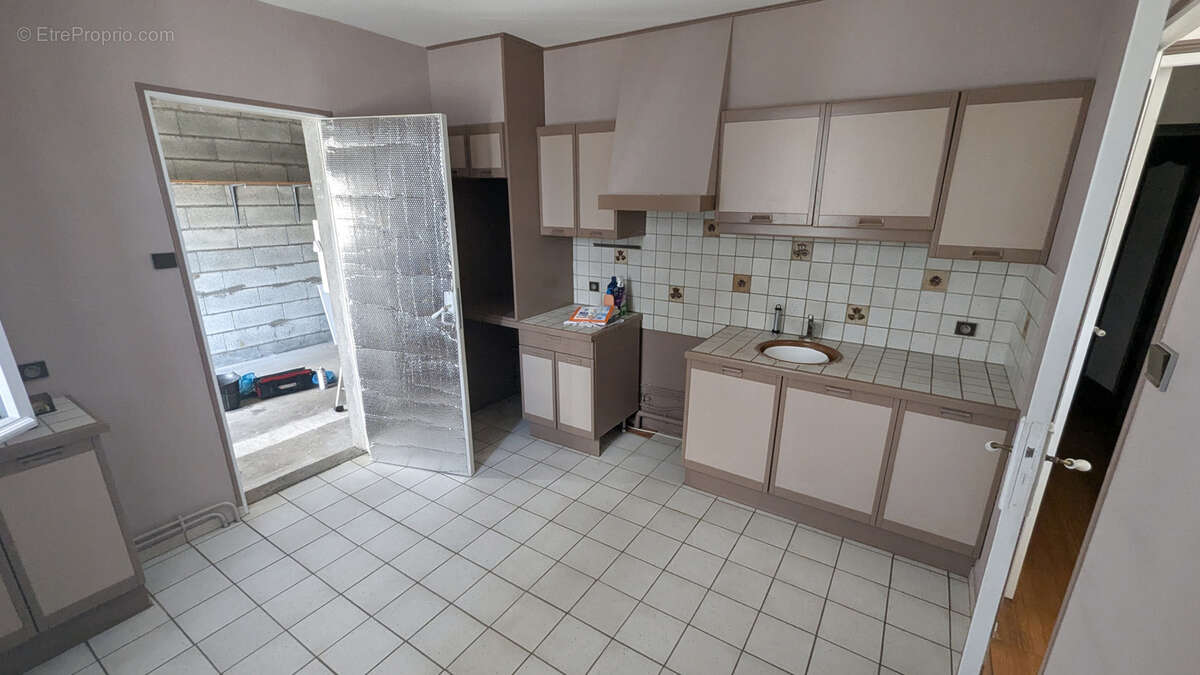Magné plain pied 2 ch garage preau - photo 2