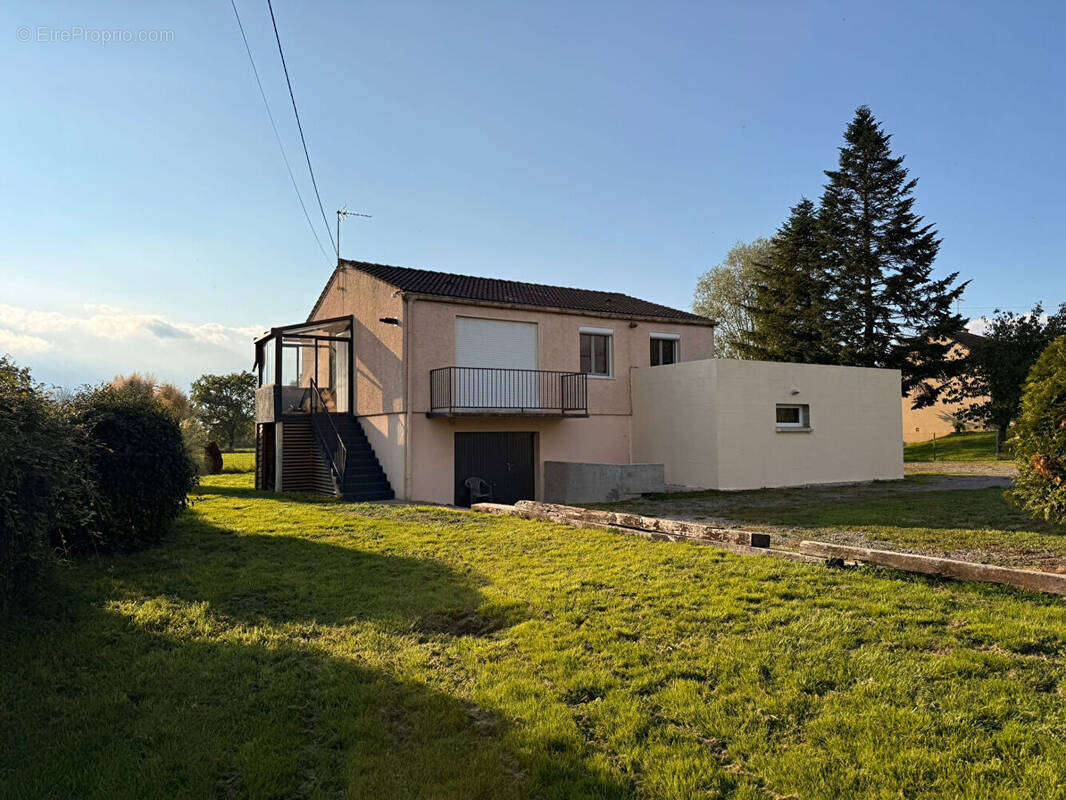 Maison à PARAY-LE-MONIAL