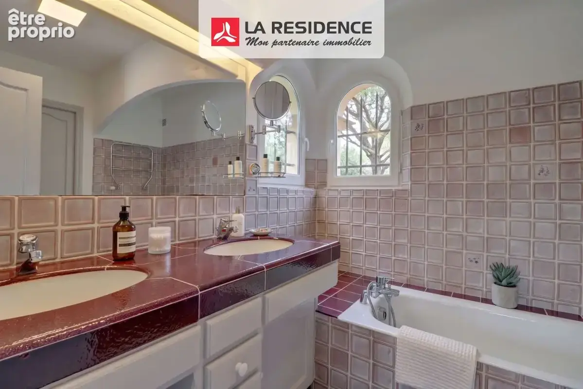 Maison 4 pièces 120 m² à vendre à Frejus (83600) - photo 9