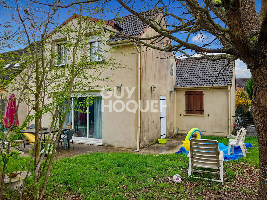 Maison à OZOIR-LA-FERRIERE