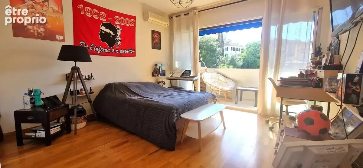 Grand F4 de 98 m² proche du centre ville - photo 6