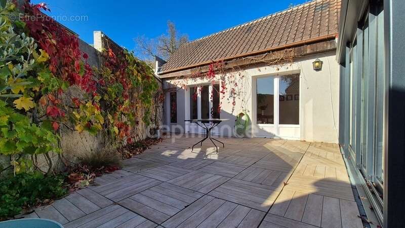 Maison à MORIGNY-CHAMPIGNY